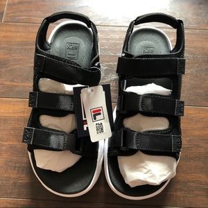 9 BLK Fila Disruptor Platform Women’s San…